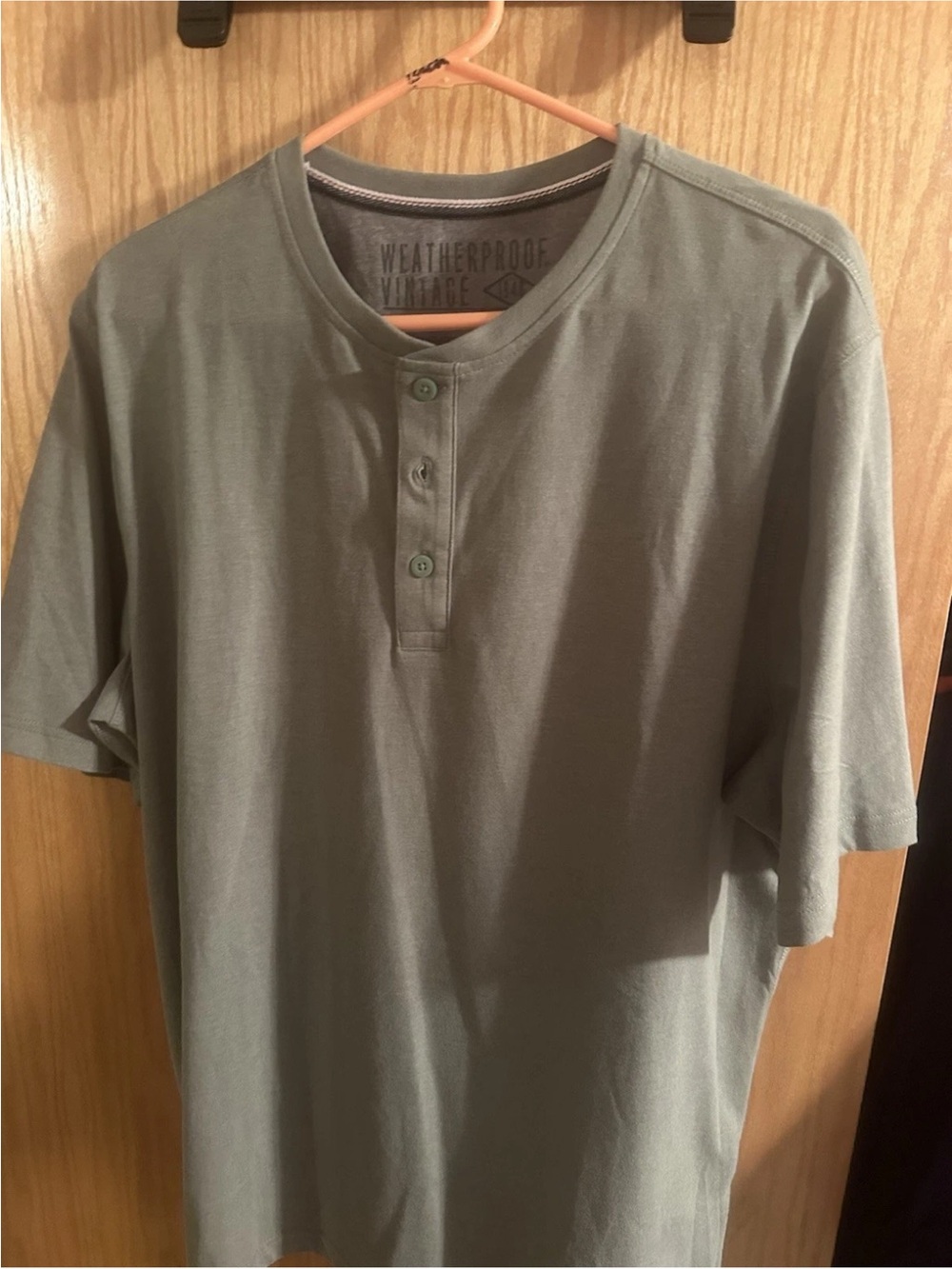 Weatherproof brand Olive Green 3 button crew neck Short sleeve shirt Men’s xL